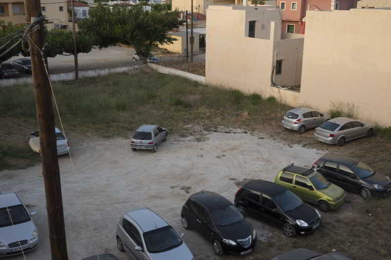 Elia Stalos Apartments Agia Marina Exteriér fotografie